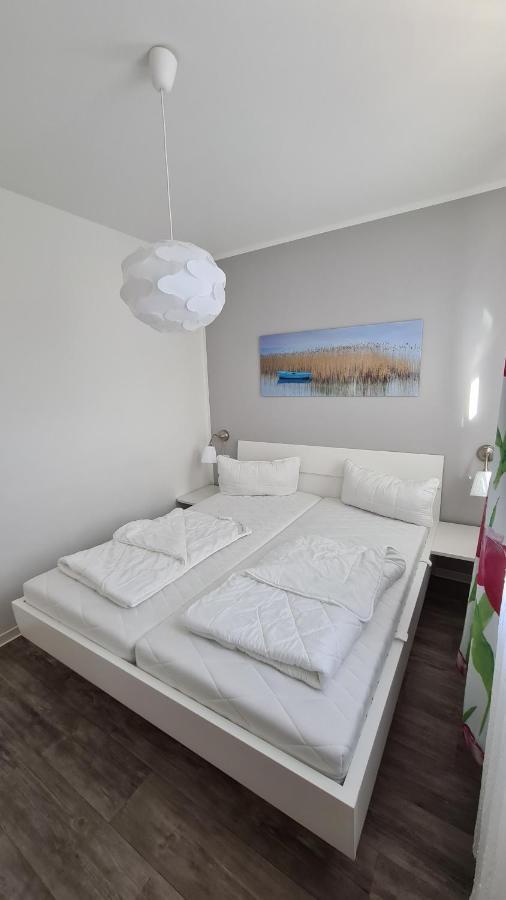 Bernstein Apartment Gelbensande Ngoại thất bức ảnh